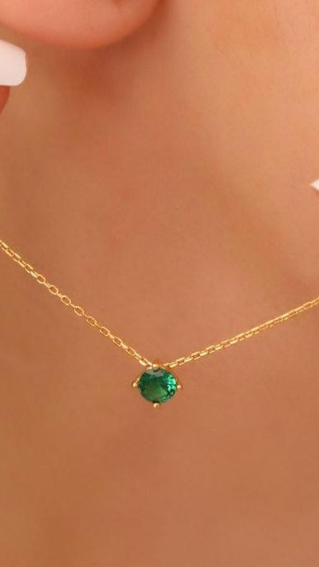 Cadena Veneciana con Dije de Esmeralda de 4 mm en Oro 18K